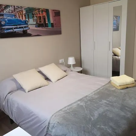 Piso Completo Grande 6 Habitaciones, 13 Plazas Апартаменты *