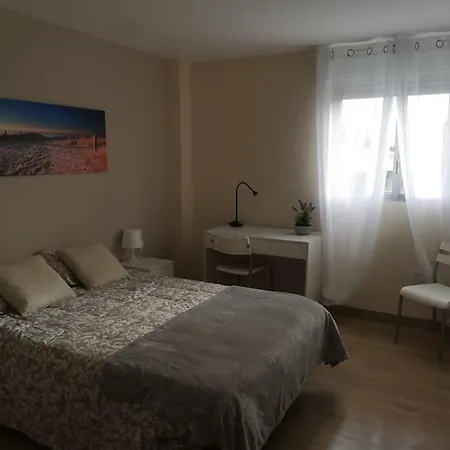 Piso Completo Grande 6 Habitaciones, 13 Plazas Apartment La Laguna (Tenerife)