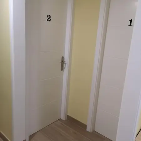 Piso Completo Grande 6 Habitaciones, 13 Plazas Apartment