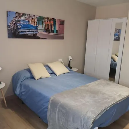 Piso Completo Grande 6 Habitaciones, 13 Plazas