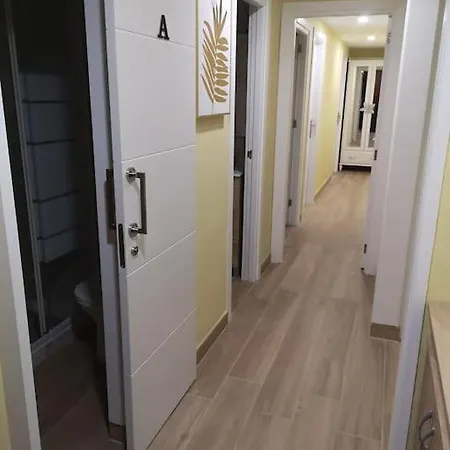 Piso Completo Grande 6 Habitaciones, 13 Plazas Apartment *