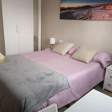 Piso Completo Grande 6 Habitaciones, 13 Plazas Apartment La Laguna (Tenerife)
